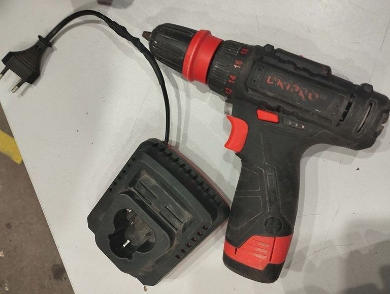 Купити Dnipro-M cd-12q 1акб + зп Б/У