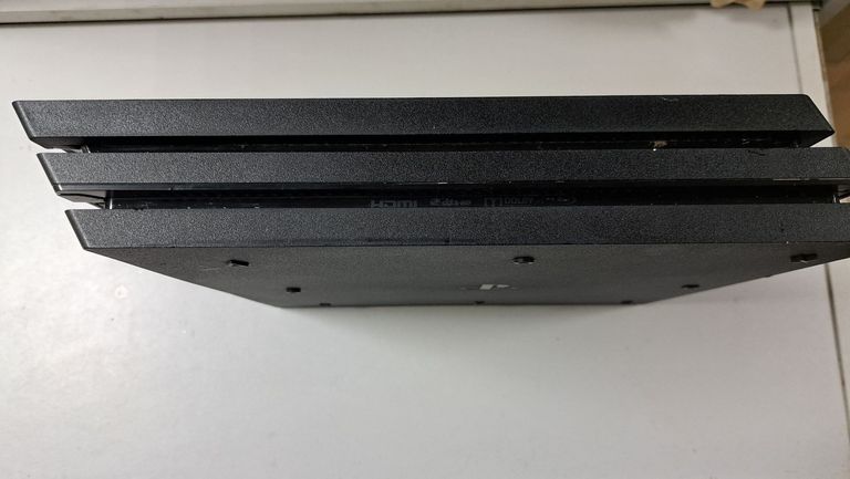 Розпродаж Sony PlayStation 4 Pro (PS4 Pro) 1TB Black (9773412), продавець Техноскарб