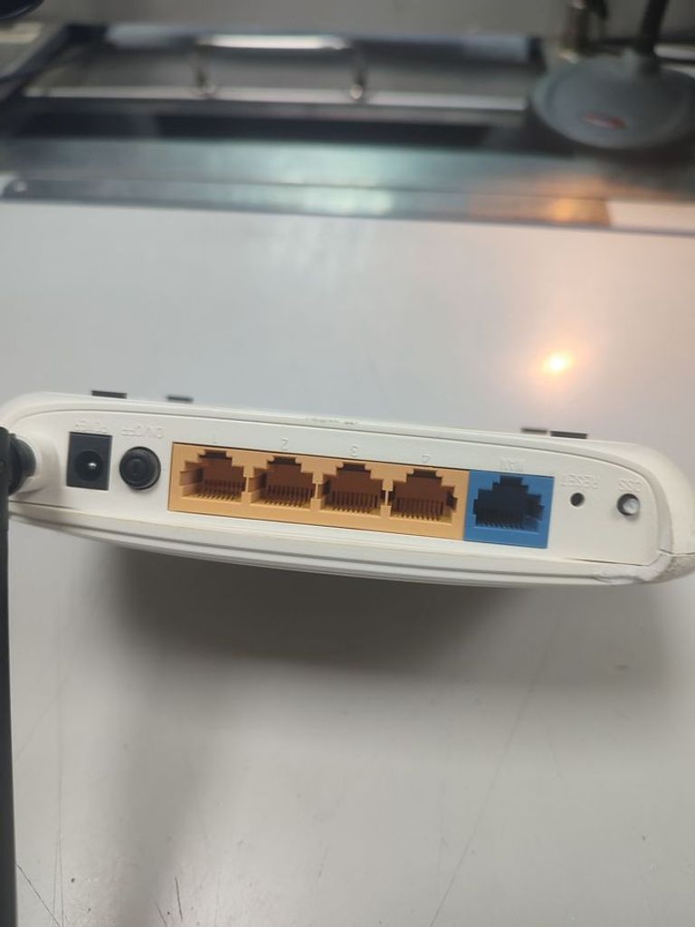 Дешиво Tp-link TL-WR740N с ломбарда