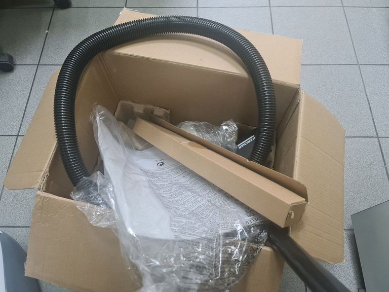 Оголошення Karcher vc 2 premium 1.199-101.0 Б/У