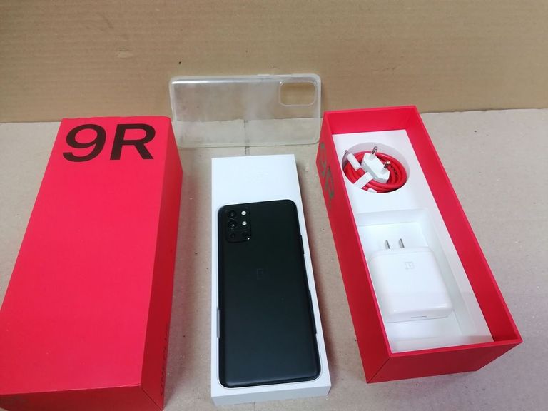 Розпродаж Oneplus 9r 8/128gb, продавець Техноскарб