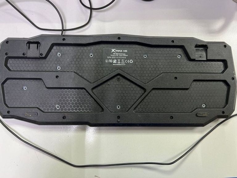 Оголошення Xtrike me KB-302 Б/У
