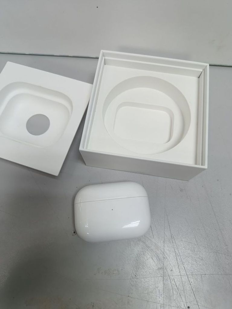 Apple airpods pro 2nd generation with magsafe charging case usb-c Код:01-200804638. Зображення 6