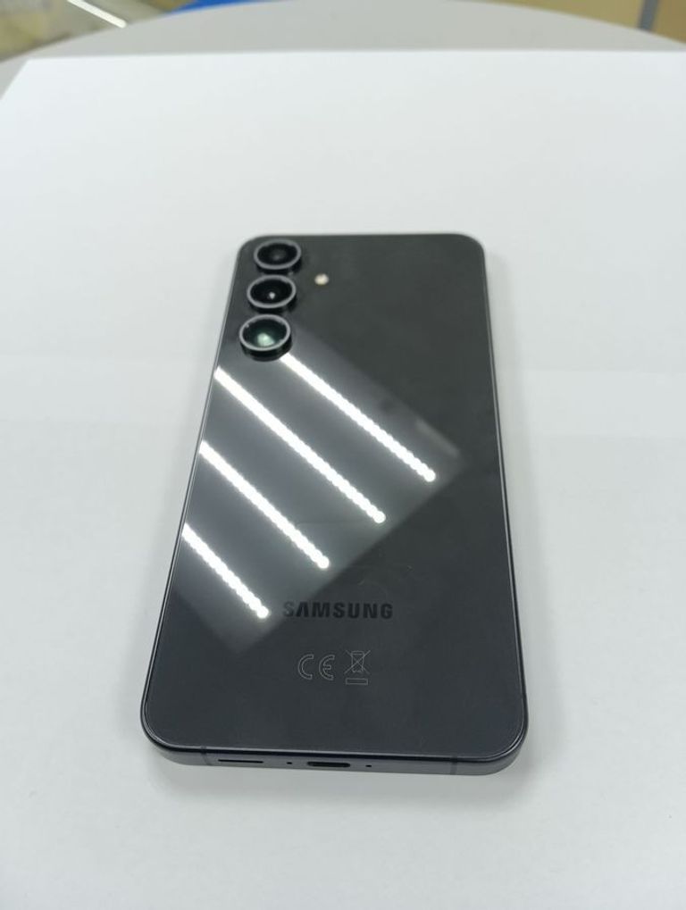 Samsung galaxy s24 fe 8/256gb Код:01-200797015. Зображення 10