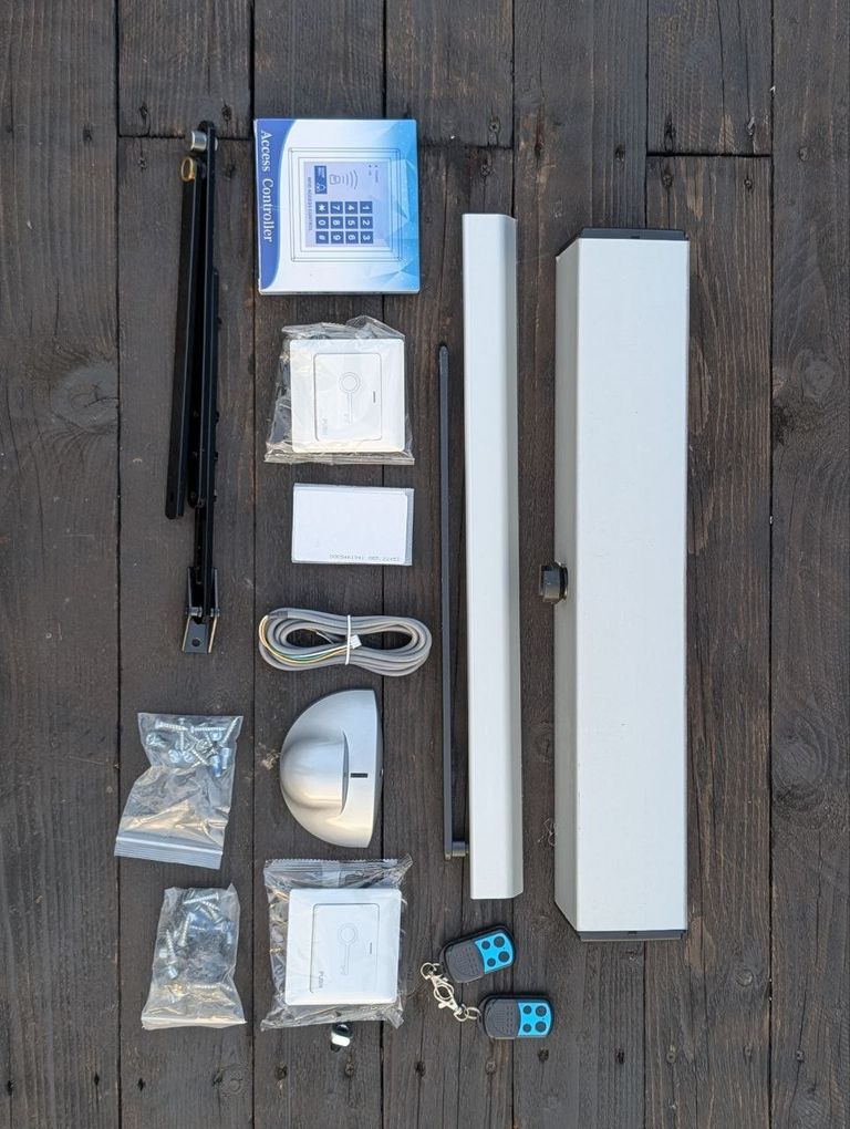 Дешиво VEVOR Gate Operator Automatic Door Opener Door Closer 110-240V  с ломбарда