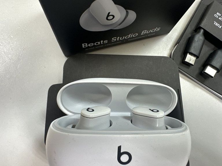 Объявление Beats By Dr. Dre studio buds Б/У