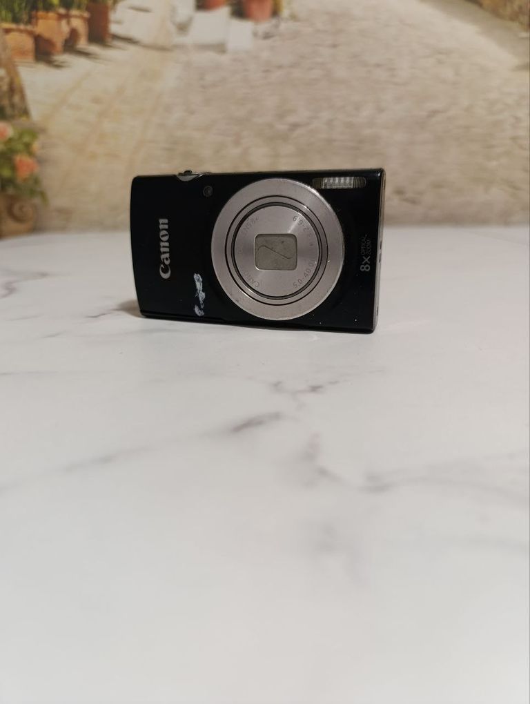 Купити Canon Digital IXUS 185 Black (1803C008) Б/У