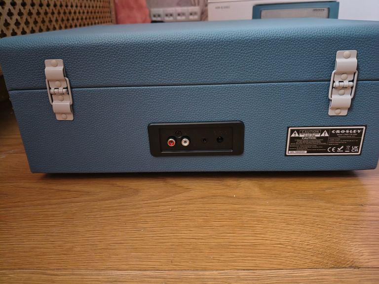 Объявление Crosley CR8017B Voyager Turntable Б/У