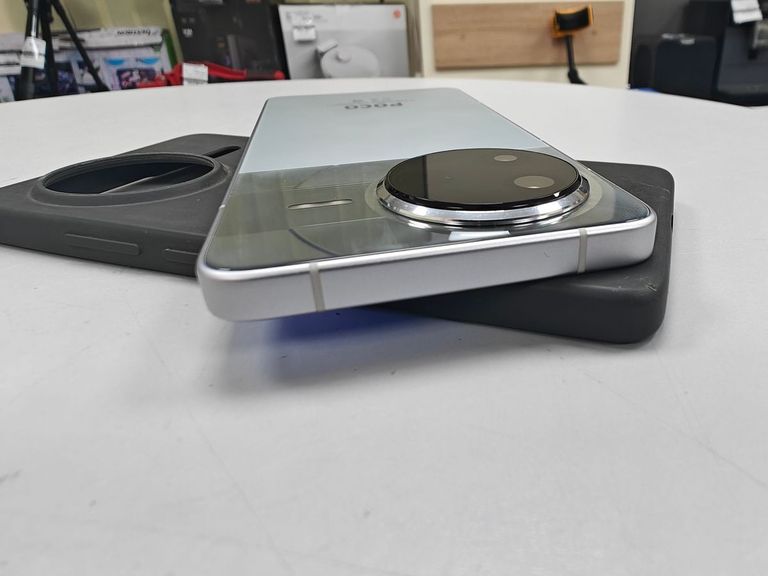 Poco F7 Pro 12/512GB Black Код:01-200833284. Зображення 6