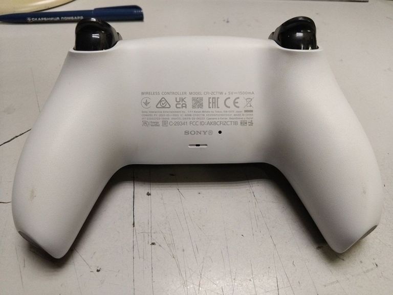 Купить Sony DualSense Black Б/У