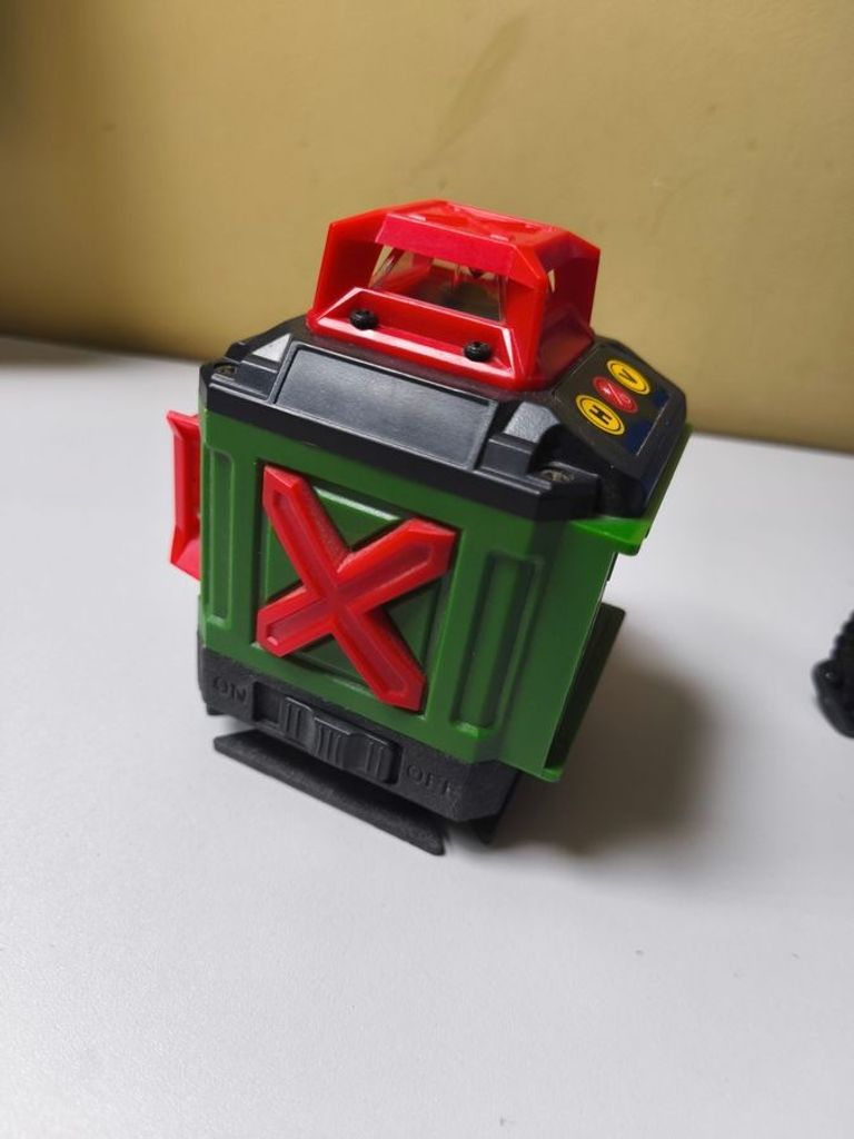 Дешево Max Light 3d-4d з ломбарду