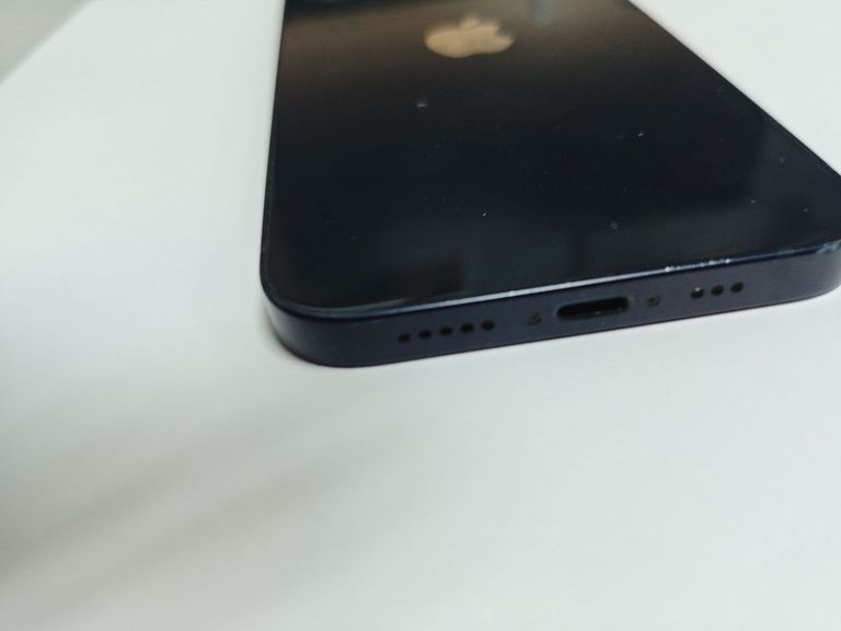 Объявление Apple iPhone 12 64GB (PRODUCT)RED Б/У