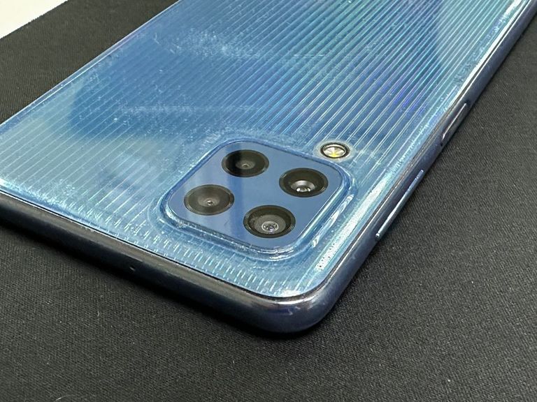Дешево Samsung galaxy m32 6/128gb з ломбарду