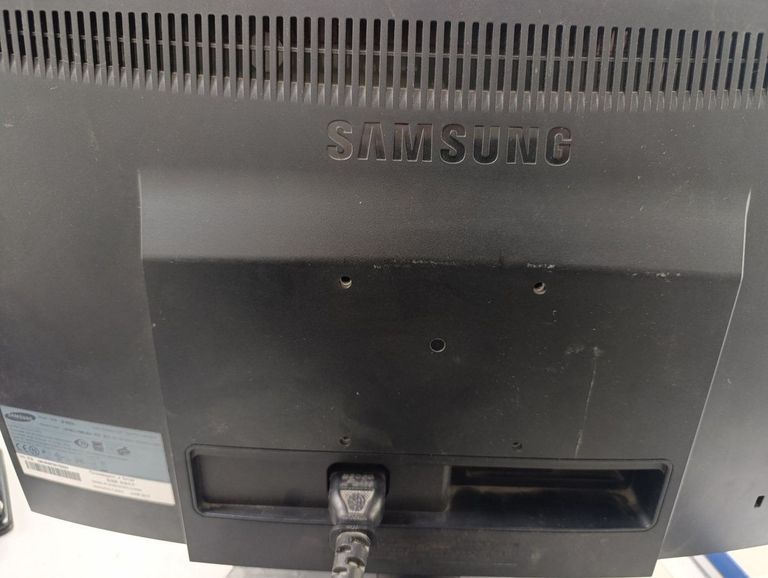 Оголошення Samsung e1920 Б/У