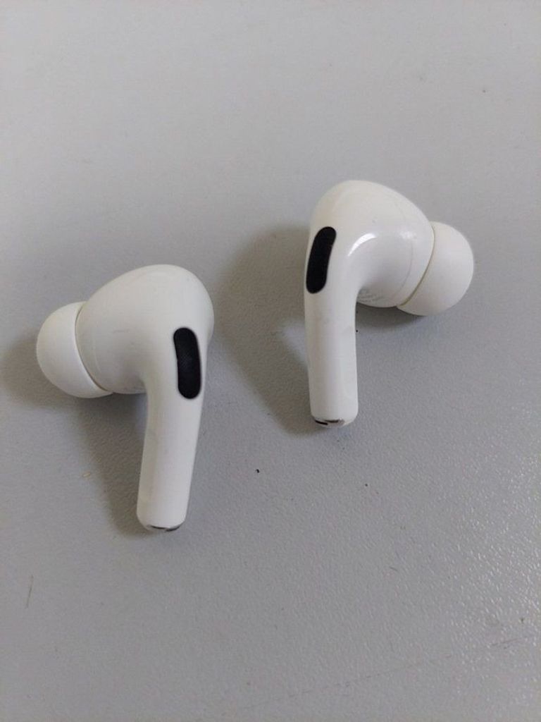 Дешево Apple AirPods Pro (MWP22) з ломбарду