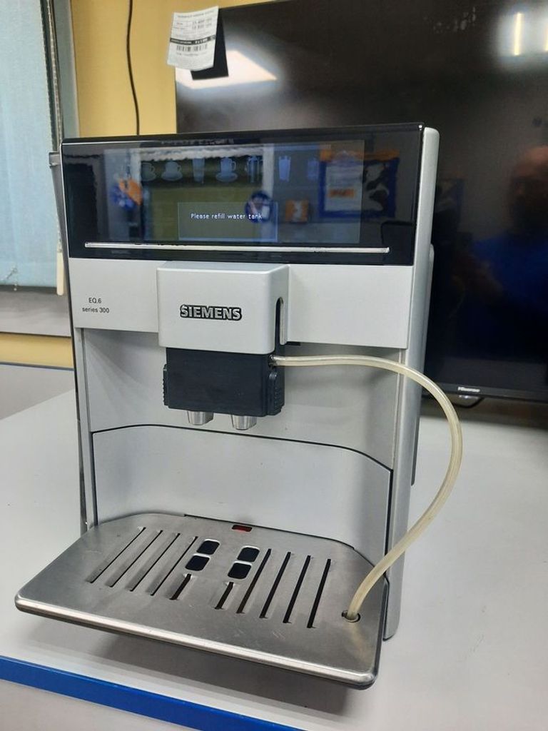 Купить Siemens EQ.6 plus s300 TE653M11RW Б/У