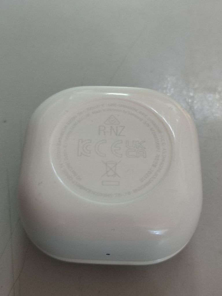 Дешиво Samsung galaxy buds fe с ломбарда