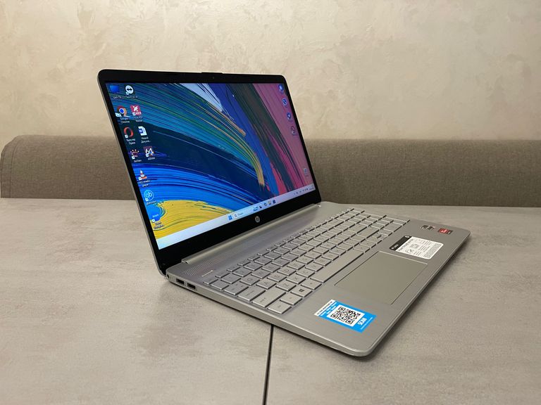 Дешево HP Pavilion 15-ef2048nr з ломбарду