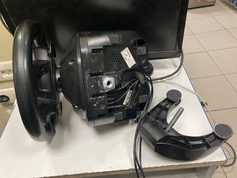 Дешиво Thrustmaster T128 PS4, PS5, PC (4160781) с ломбарда