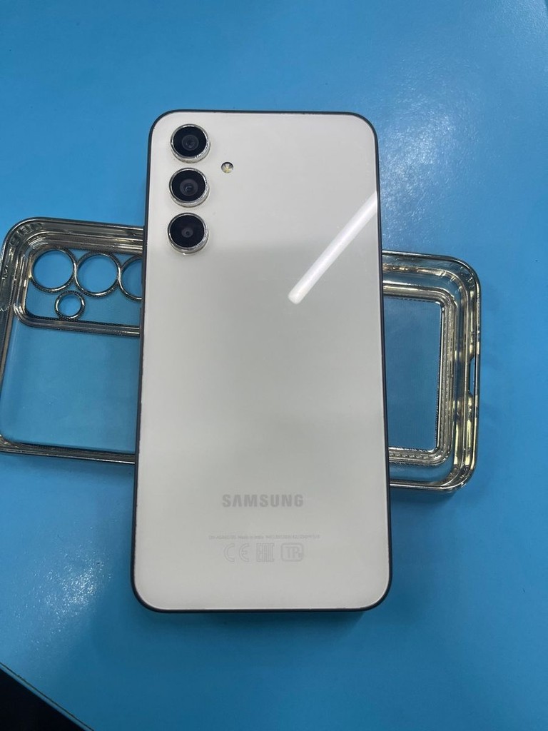Розпродаж Samsung galaxy a54 5g a546e 6/128gb, продавець Техноскарб