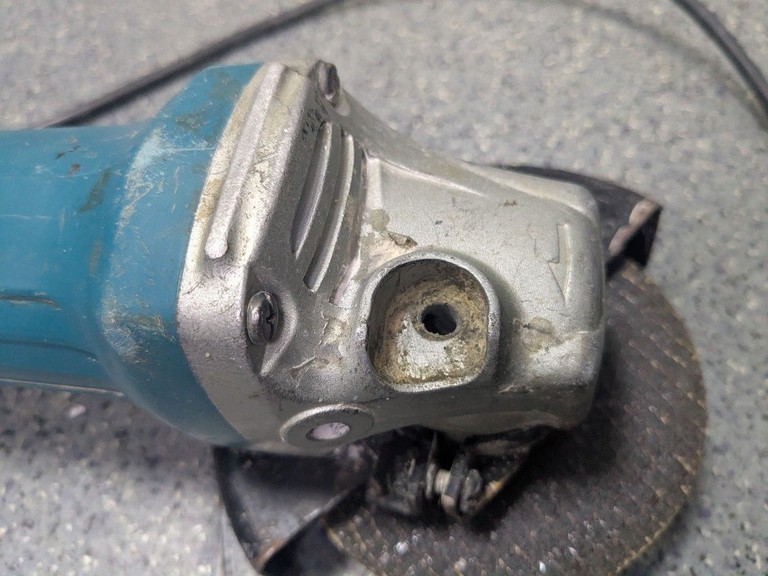 Дешиво Makita GA5030 с ломбарда