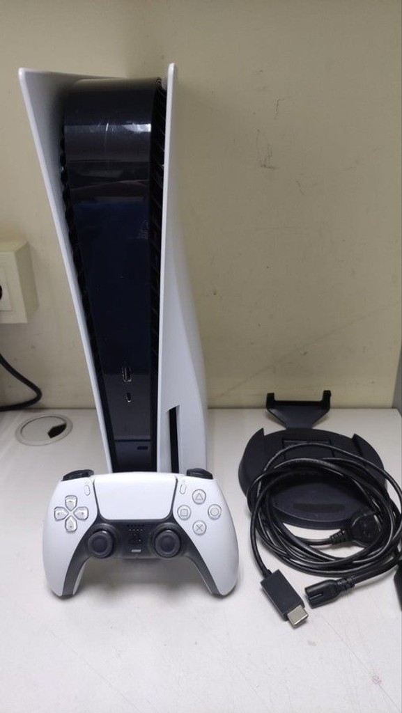Купить Sony PlayStation 5 825GB Б/У