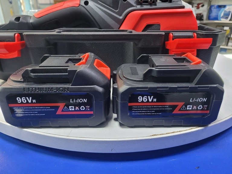 Оголошення Chain Saw m-9020 12" 2акб зп Б/У
