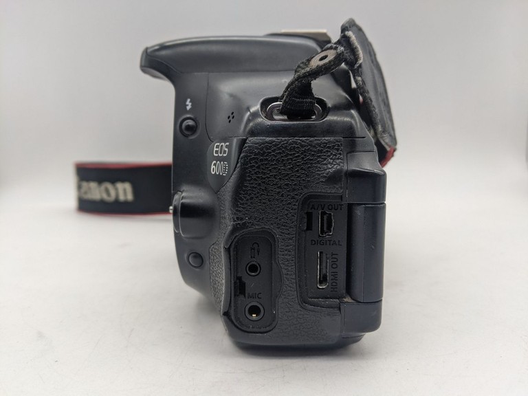 Canon EOS 600D body Код:01-200912327. Зображення 5