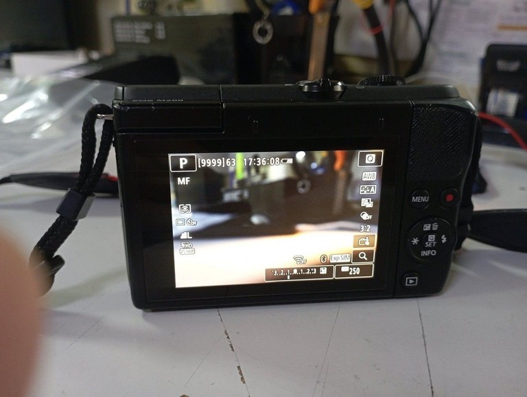 Розпродаж Canon eos m200 + 15-45 is stm, продавець Техноскарб