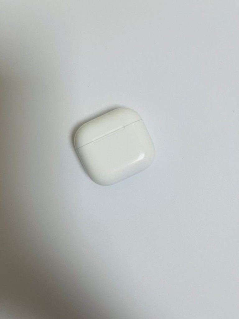Оголошення Apple airpods 4 with active noise cancellation Б/У