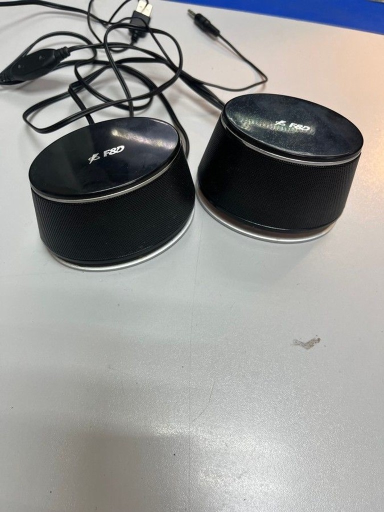 Купити F&d V620 Plus Б/У