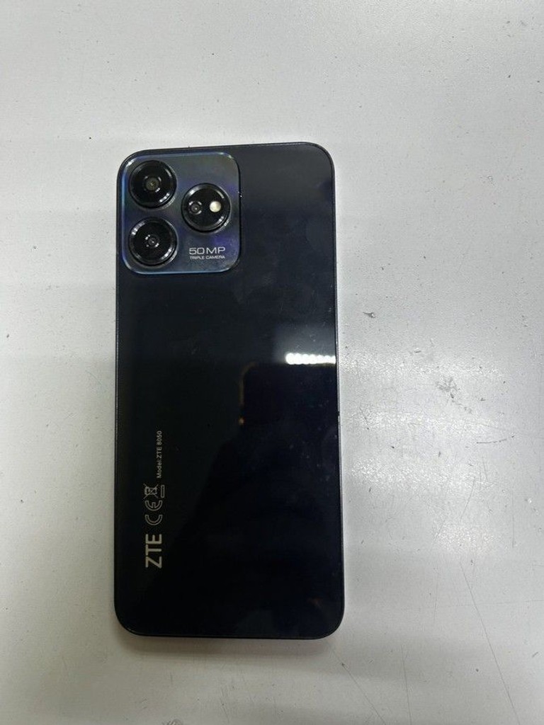 Купити Zte Blade V50 Design 8/128GB Black Б/У