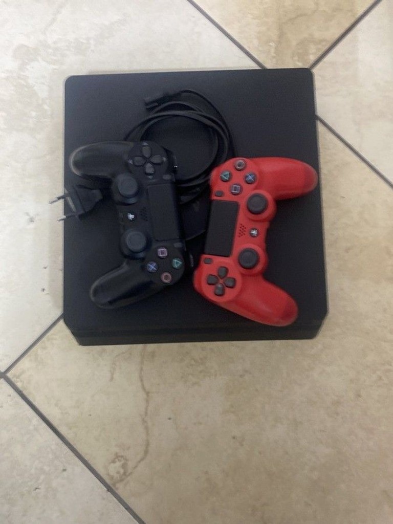 Дешиво Sony playstation 4 slim 1tb / 2 контролери с ломбарда