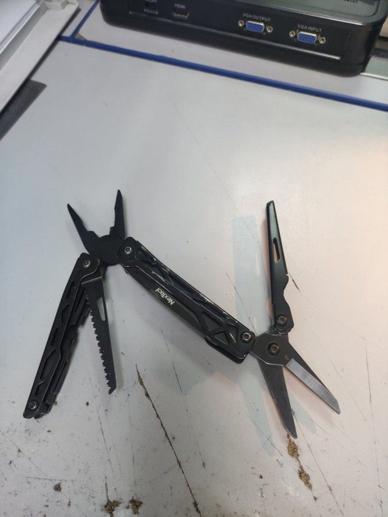 Купить Nextool Black Knight 11-in-1 (NE20044) Б/У