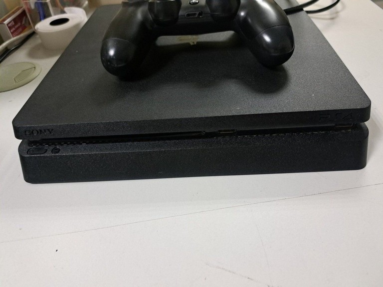 Купити Sony playstation 4 slim 500gb Б/У
