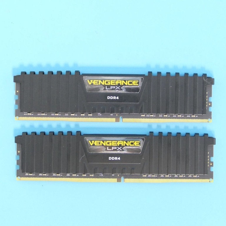 Купити Corsair Vengeance LPX 2x16GB 3200MHz Black (CMK32GX4M2E3200C16) Модуль пам'яті. Нова. Б/У