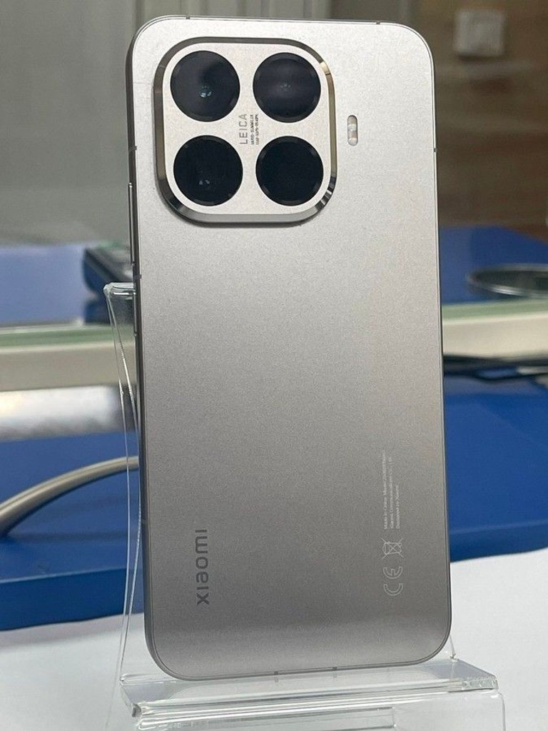 Дешиво Xiaomi 15T Pro 12/256GB Titan Gray с ломбарда