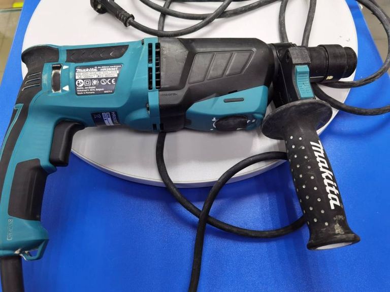 Дешево Makita HR2630T з ломбарду