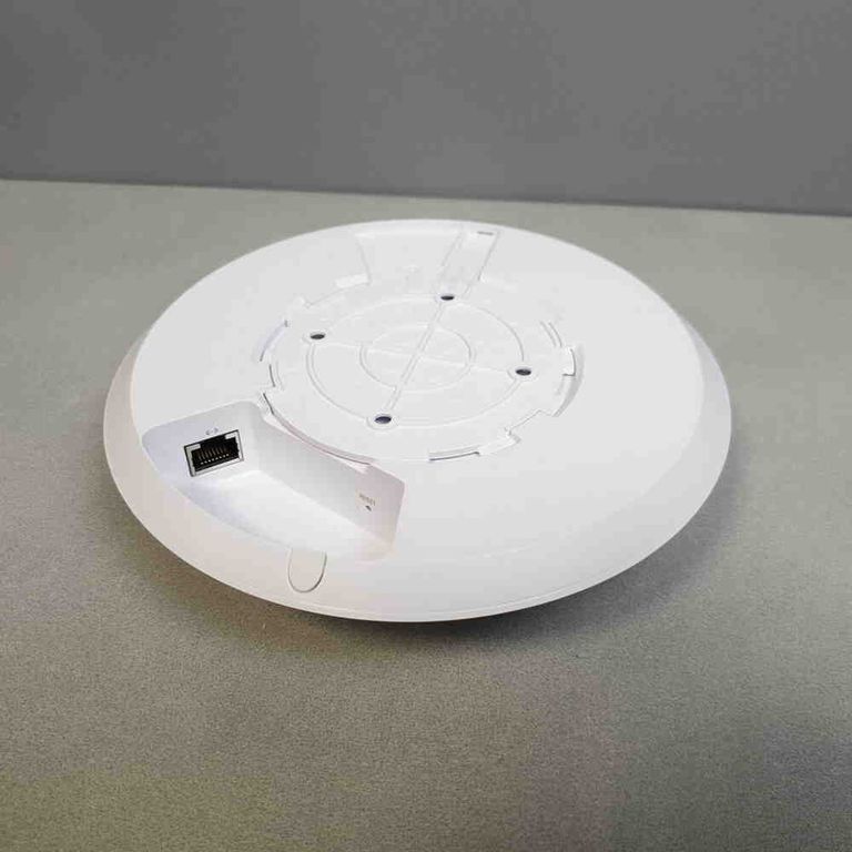 Ubiquiti UniFi AC LR AP (UAP-AC-LR) Код:2000003350568. Изображение 4
