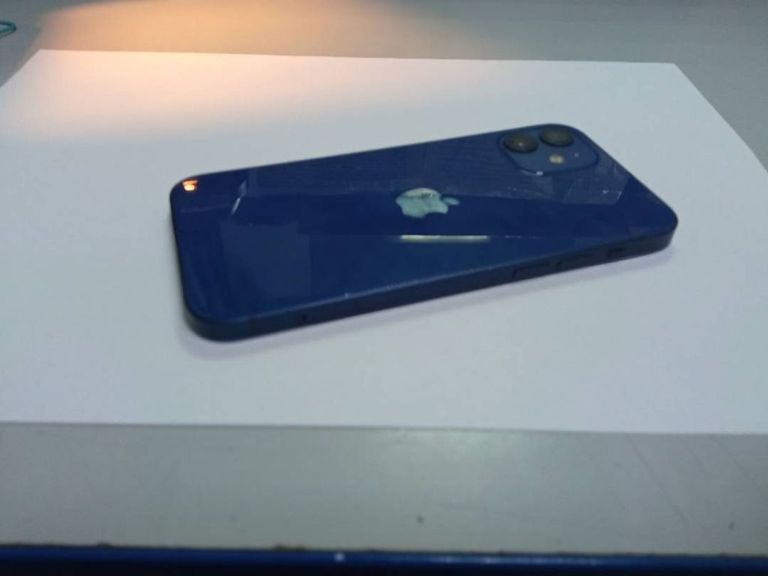 Apple iPhone 12 64GB (PRODUCT)RED Код:01-18677807. Зображення 8