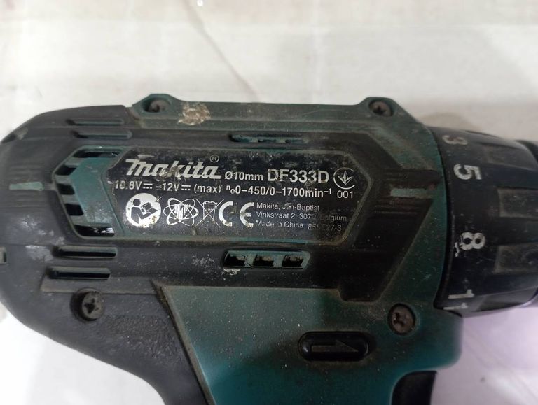 Makita df333d