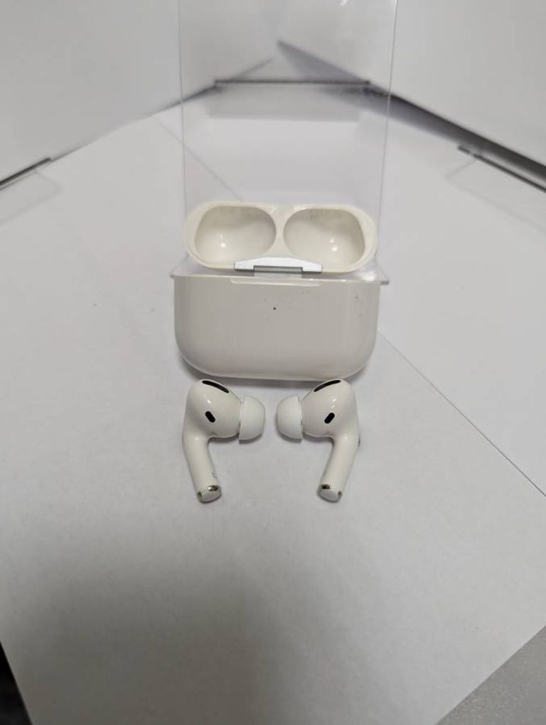 Apple AirPods Pro (MWP22)