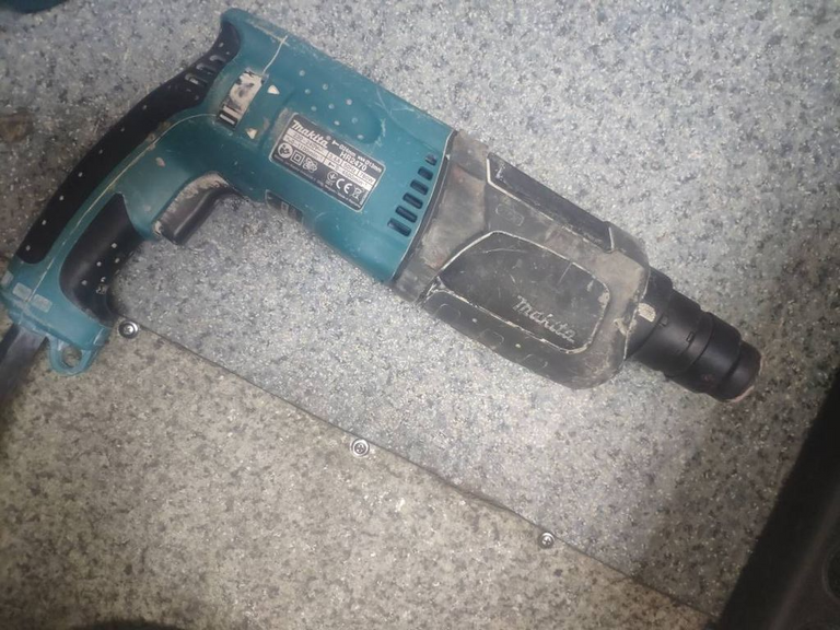 Makita HR2470