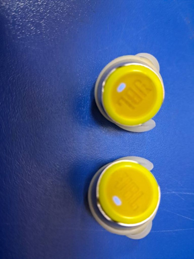 Оголошення Jbl reflect flow Б/У