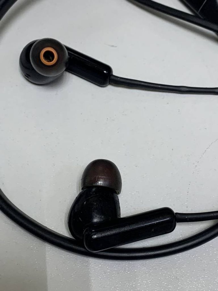 Дешиво Baseus bowie u2 с ломбарда