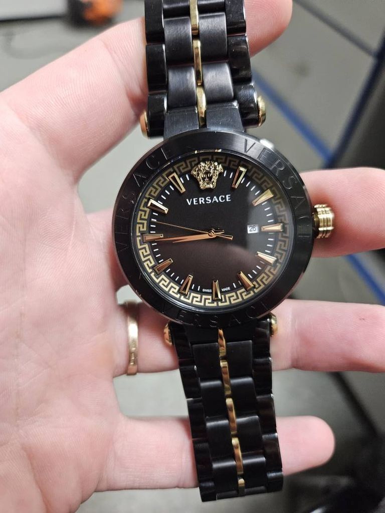 Оголошення Versace black ve2g Б/У