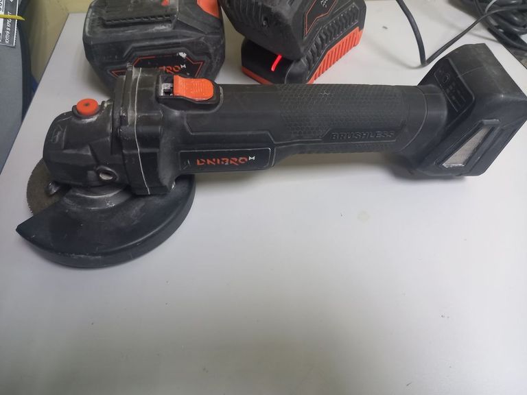 Объявление Dnipro-M dga-201bc ultra / cd-200t / 2акб 6,0ah bp-260 / зп fc-230 Б/У