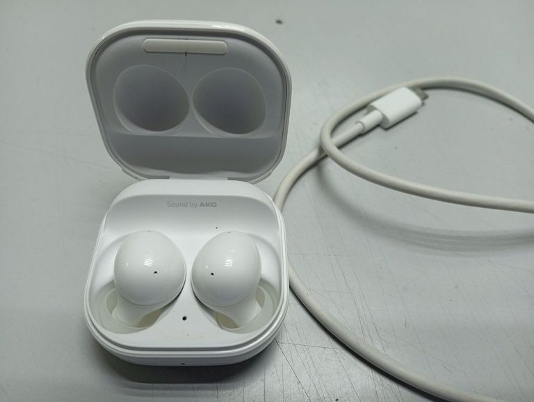 Купить Samsung galaxy buds2 Б/У