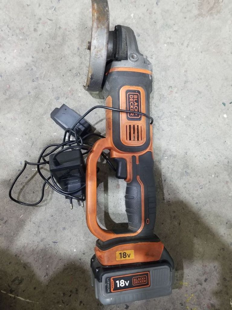 Оголошення Black Decker bcg720m1 1акб + зу Б/У