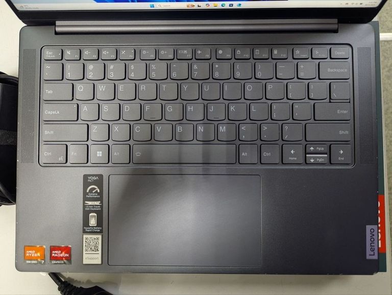 Дешиво Lenovo yoga pro 7 14,5/процесор: amd ryzen 7 7840hs/3,8 ггц/озп: 32 гб/ssd: 1000гб/radeon 780m с ломбарда